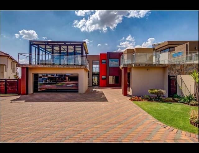 4 BEDROOM HOUSE FOR SALE IN GLEN EAGLE ESTATE